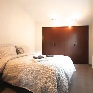 https://apartamento-para-4-en-centro-comercial-av-carlemany.andorra-la-vella-hotels.net